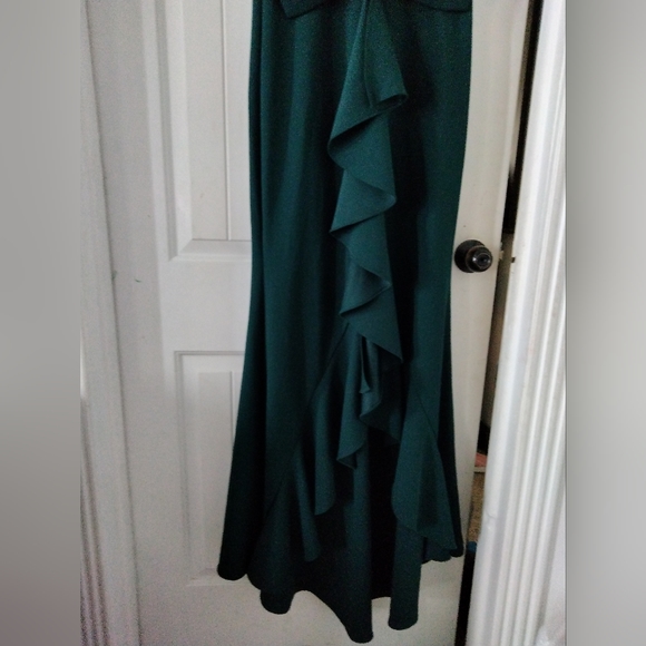 Betsy & Adam Solid Off Shoulder Bow Back Gown Dress - Picture 9 of 12